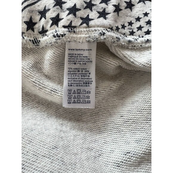 Tommy Hilfiger Shorts With Stars - Picture 5 of 5